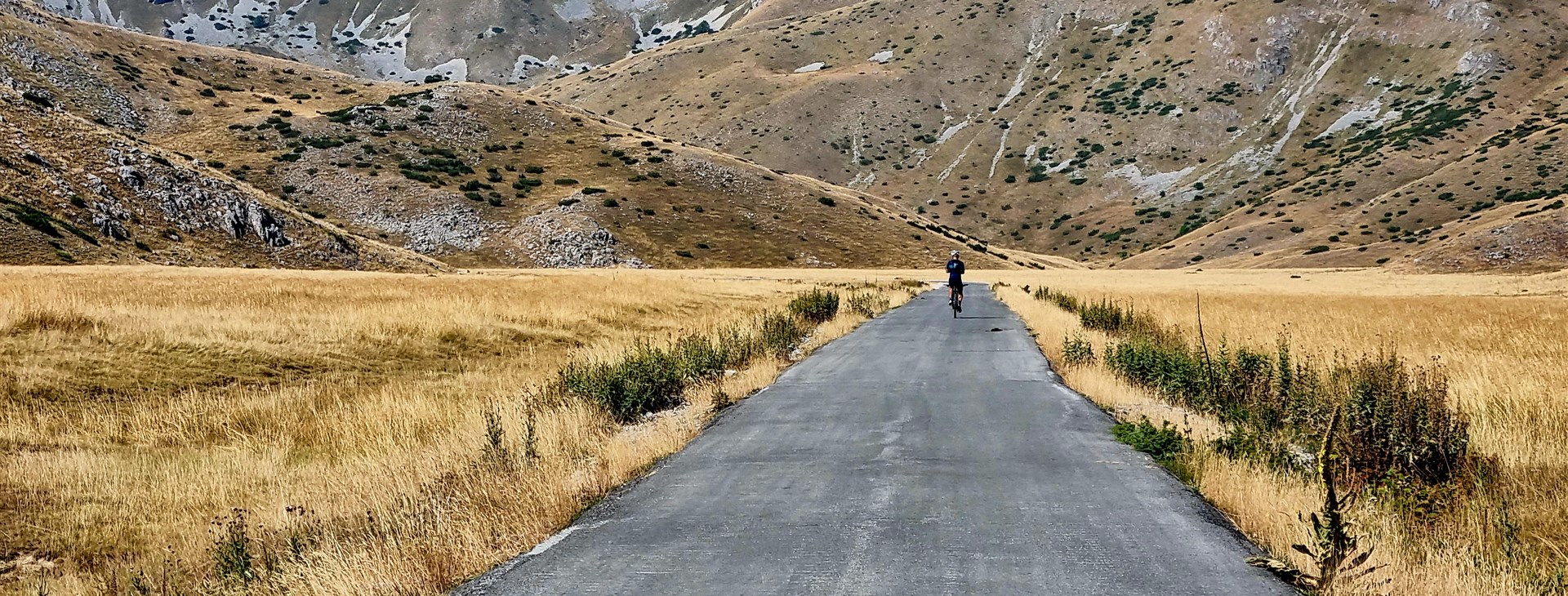 Severní Makedonie ze sedla bajku