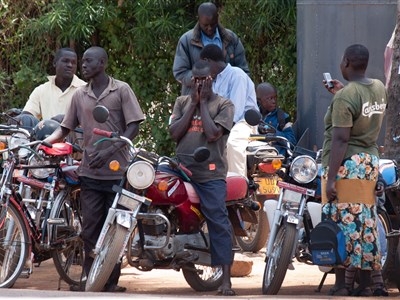 AFRIKA POD KILIMANDŽÁREM