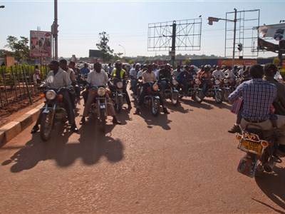 AFRIKA POD KILIMANDŽÁREM