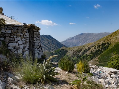 ALBÁNIE NA HRANĚ SVĚTŮ - turistická i ta liduprázdná