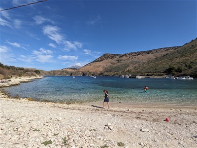 ALBÁNIE NA HRANĚ SVĚTŮ - turistická i ta liduprázdná