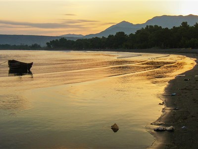 ALBÁNIE NA HRANĚ SVĚTŮ - turistická i ta liduprázdná