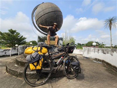 AFRIKOU NA KOLE - 20 000 km od severu na jih