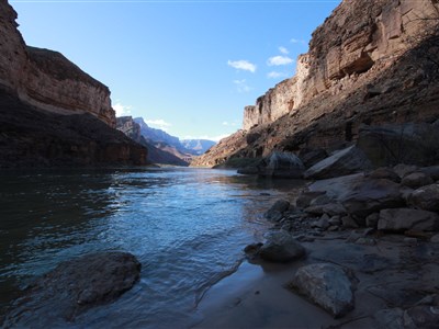 USA - 280 mil divokou vodou Coloráda v Grand Canyonu