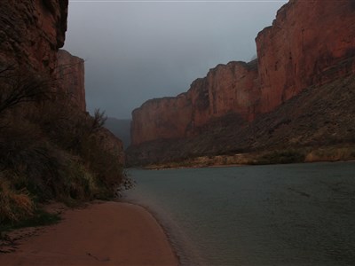 USA - 280 mil divokou vodou Coloráda v Grand Canyonu