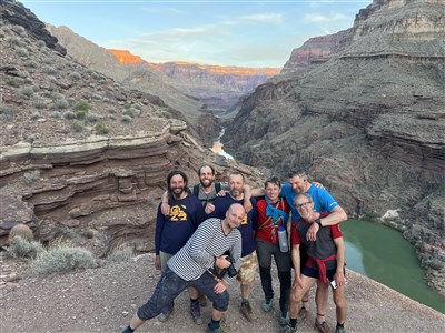 USA - 280 mil divokou vodou Coloráda v Grand Canyonu