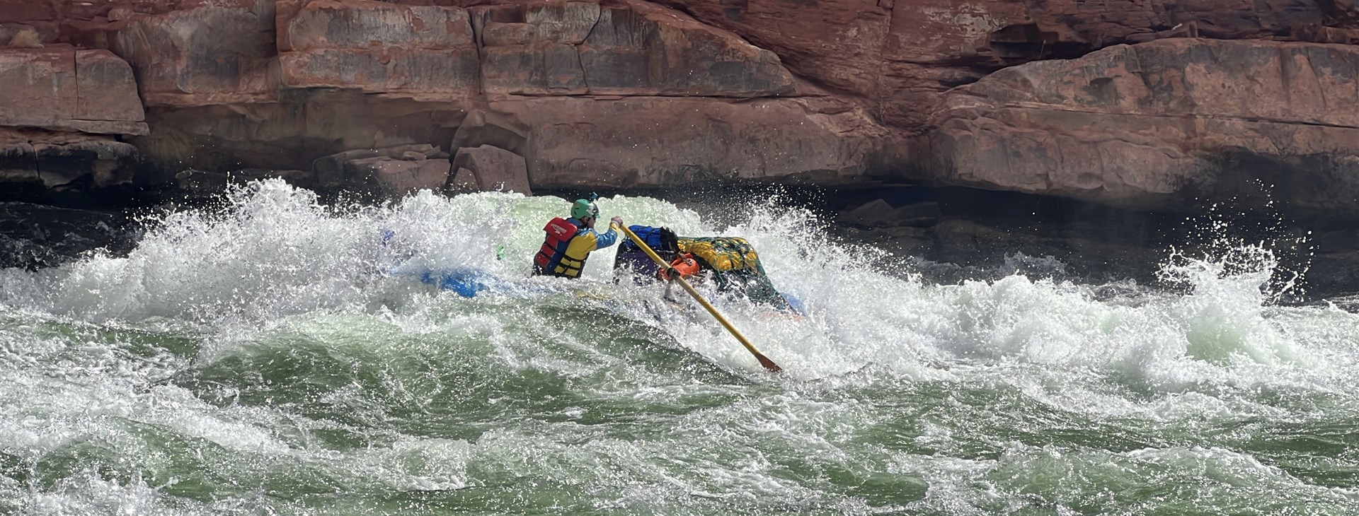 USA - 280 mil divokou vodou Coloráda v Grand Canyonu