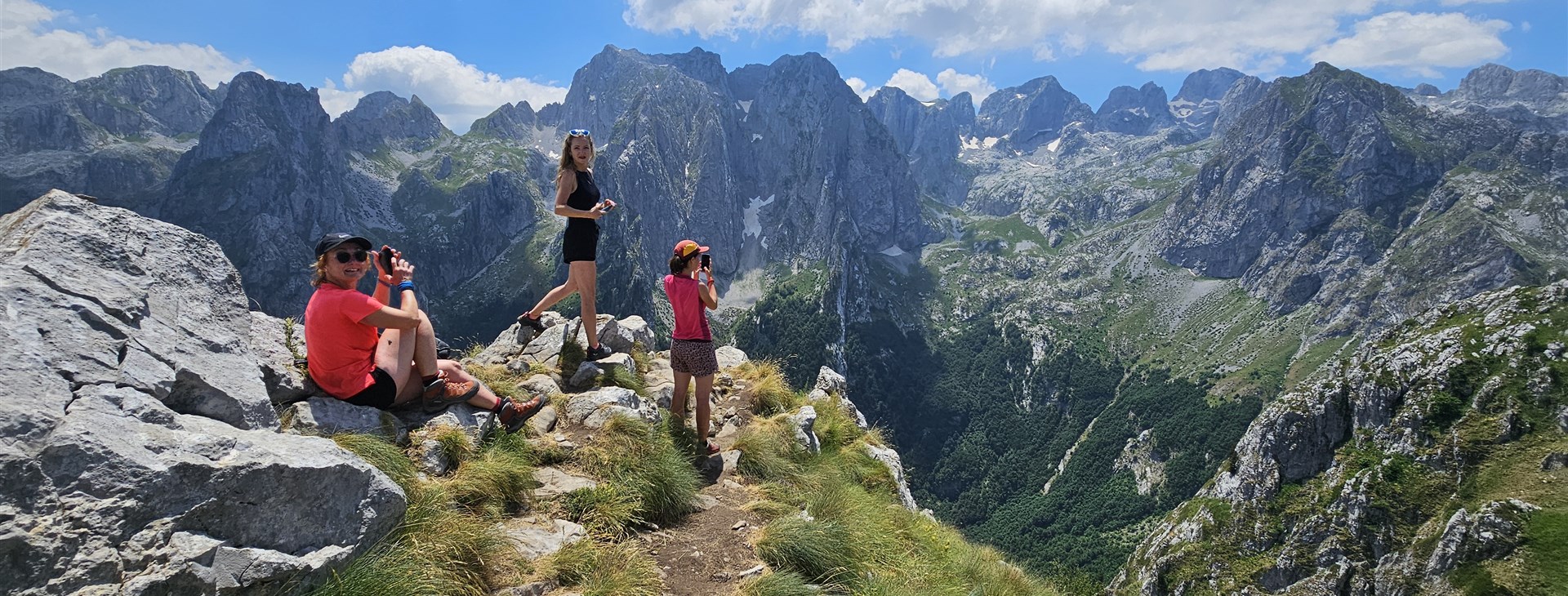 Turistika nejkrásnějšími horami Černé Hory a východní Bosny