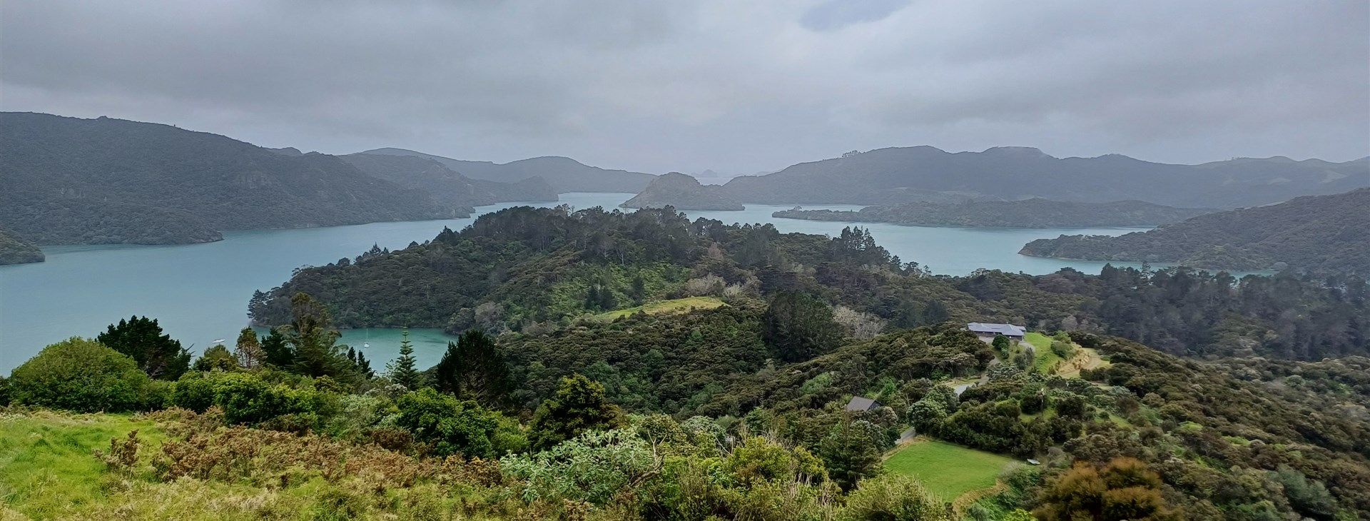NOVÝ ZÉLAND - země dlouhého bílého oblaku