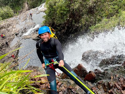 NOVÝ ZÉLAND - země dlouhého bílého oblaku