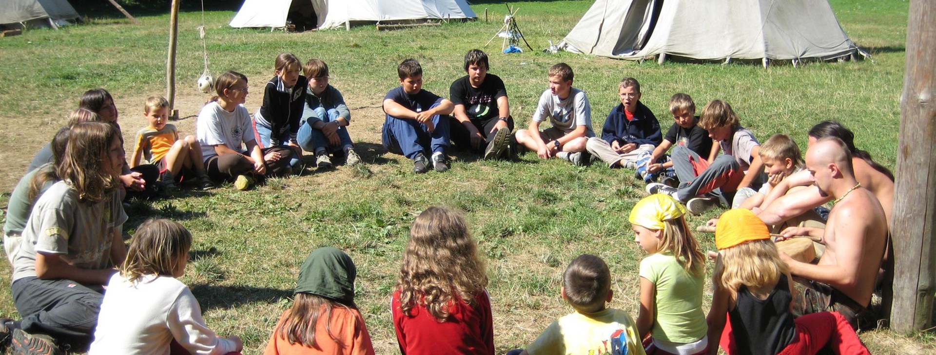 Indiánské táboření s jízdou na koni