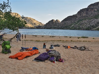 Sama pěšky přes hory i doly Pacific crest Trailu z Mexika až do Kanady