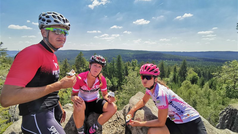 14 "osmitisícovek" Vysočiny na kole