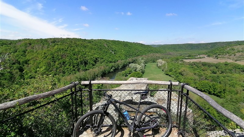 Podyjí bajking s nádechem vína