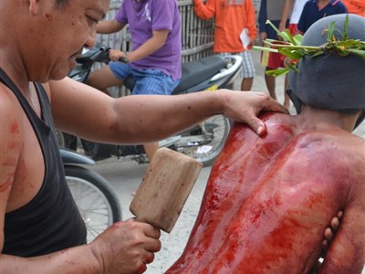 ONLINE - Filipíny - Tichý oceán, tisíce ostrovů, krev a písek