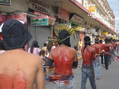 ONLINE - Filipíny - Tichý oceán, tisíce ostrovů, krev a písek