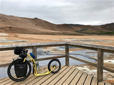 ONLINE - Neklidné Nohy: 1000 km s koloběžkou po Islandu