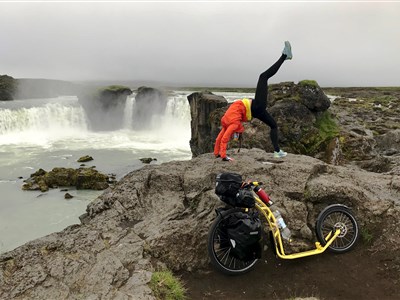 ONLINE - Neklidné Nohy: 1000 km s koloběžkou po Islandu