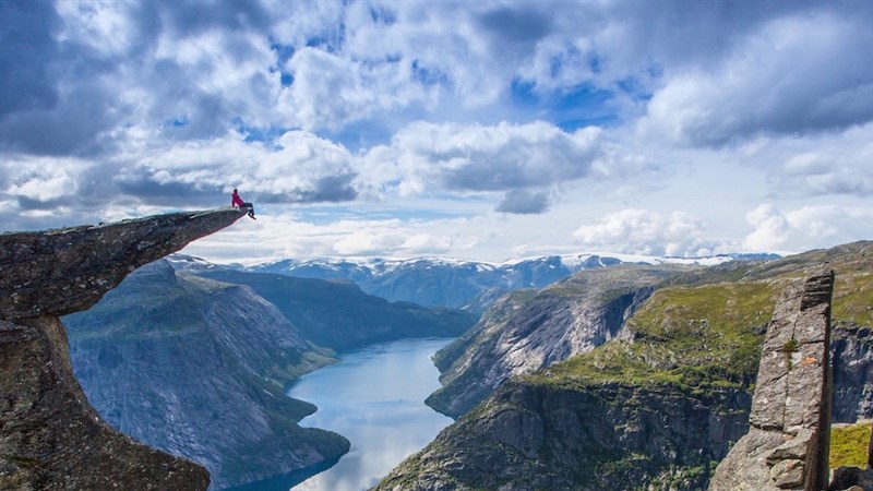 Norskem za ledovci a vodopády plachetnicí