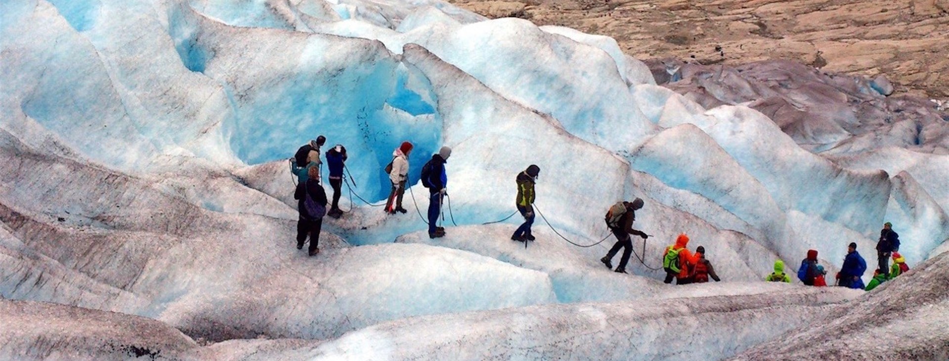 Norskem za ledovci a vodopády plachetnicí