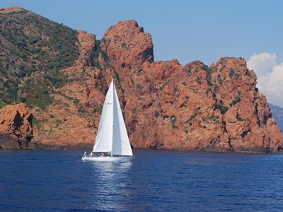 KORSIKA a MADEIRA - cestovatelské kontrasty