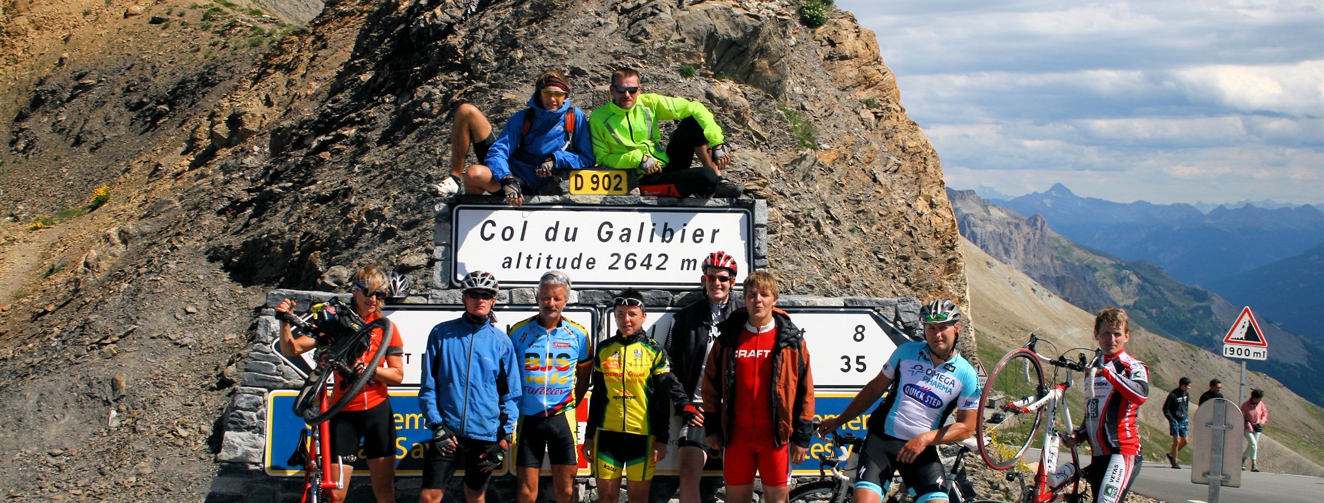 Francouzské Alpy na silničních kolech