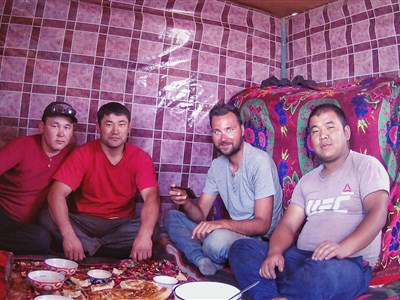 Ztracen na Hedvábné stezce