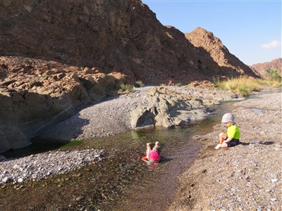 Omán – oázy i hory, na kole i v taxíku