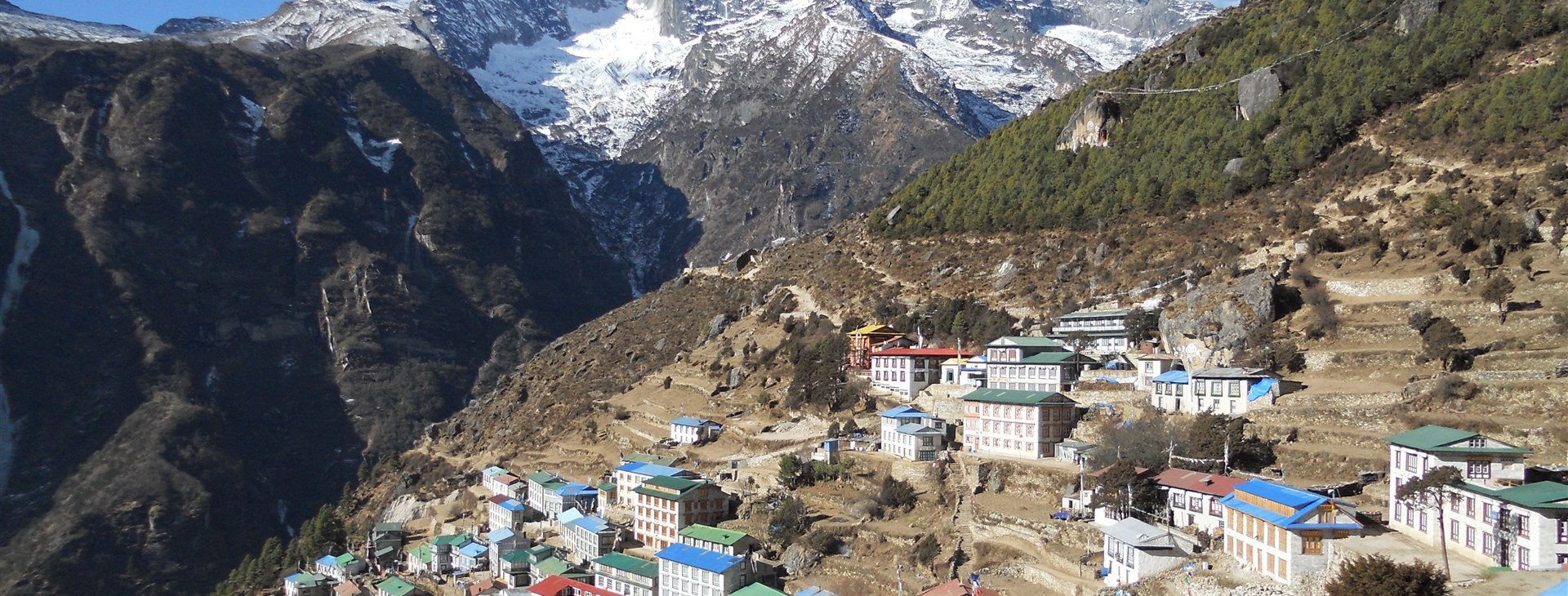 Nepál - k výhledům na Everest